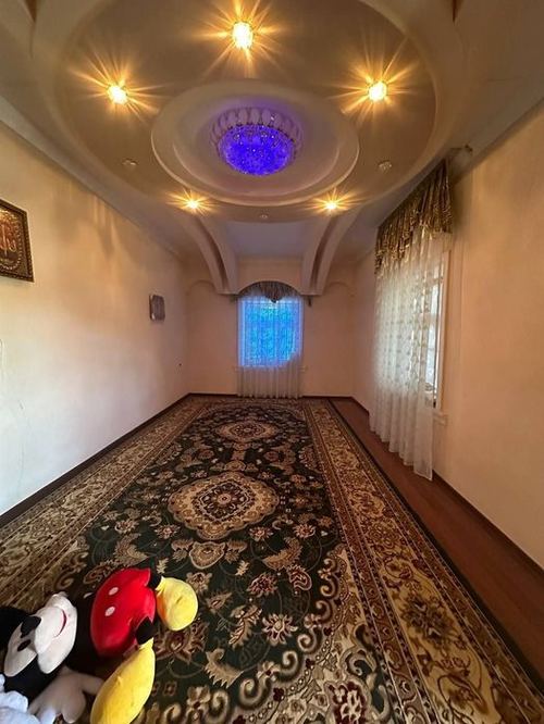5-room house part, 700 m²