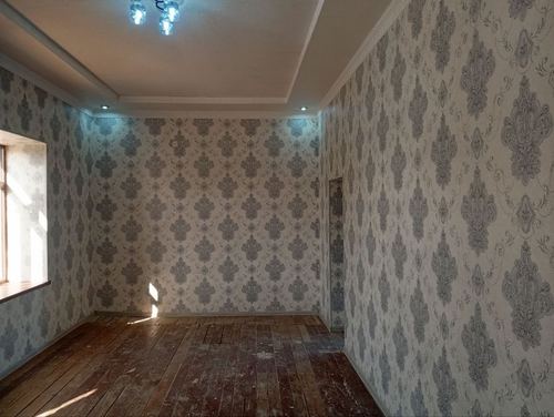 4-room house part, 7500 m²