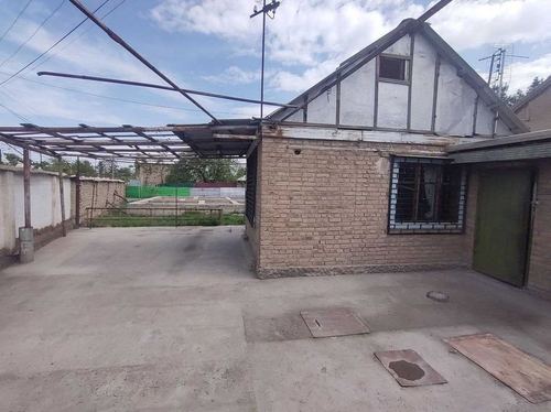 1-xonali uy, 200 m²
