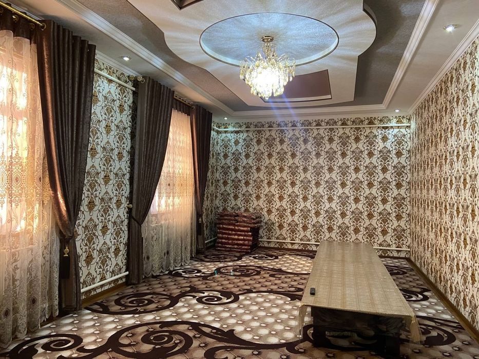 5-xonali uy, 200 m², Navoiy, sotuvga