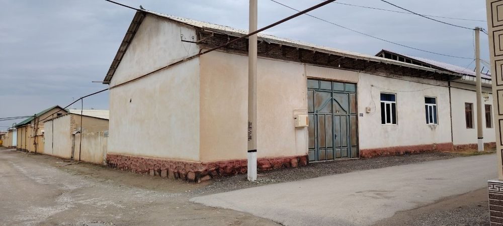 6-room house, 6 m², Navoi, for sale