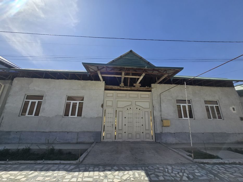 6-room house, 8 m², Navoi, for sale