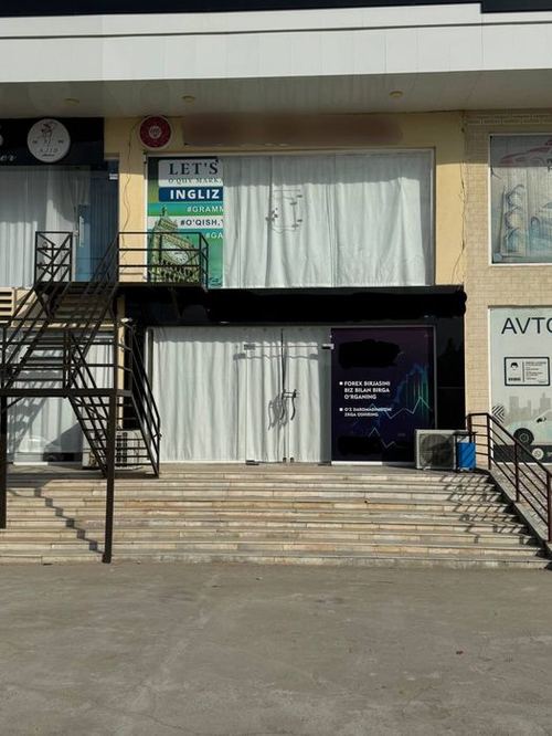 СРОЧНО! Продается 2-этажный офис с подвалом в городе Навои!