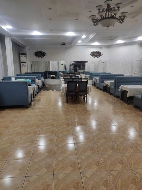 Kafe Majnuntol ijaraga beriladi