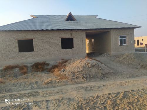 7-xonali dacha, 600 m²