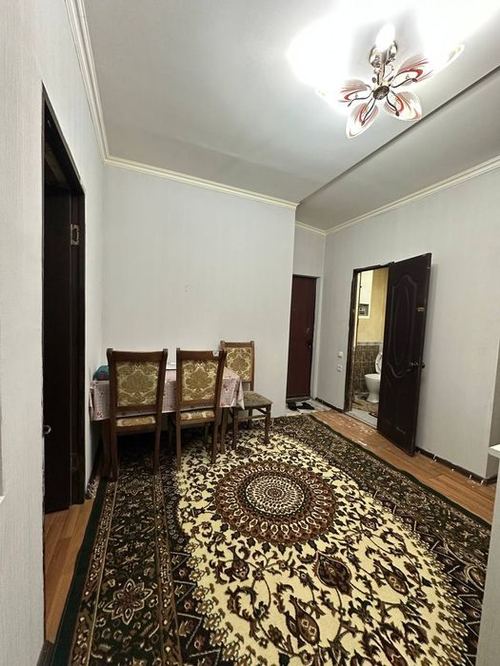 3-xonali kvartira, 70 m²
