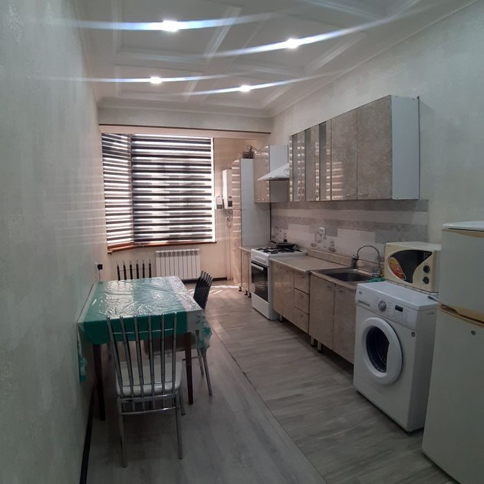 2-xonali kvartira, 70 m², Buxoro, ijaraga