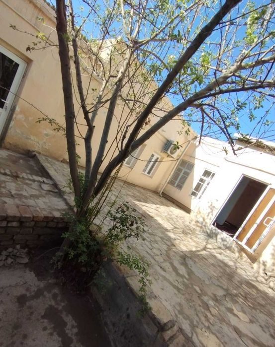 3-room house, 200 m², Bukhara, for sale