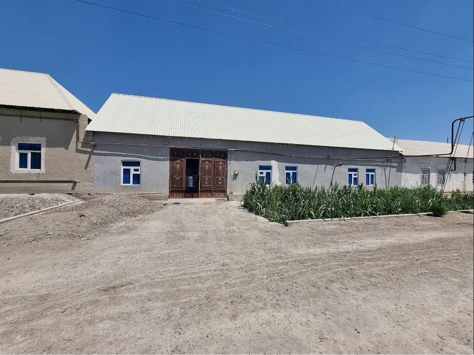 4-xonali uy, 1500 m², Buxoro, sotuvga