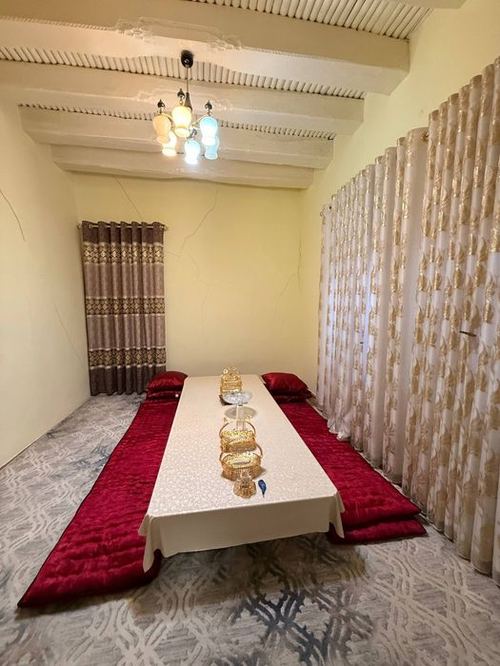 7-комнатный дом, 250 м²