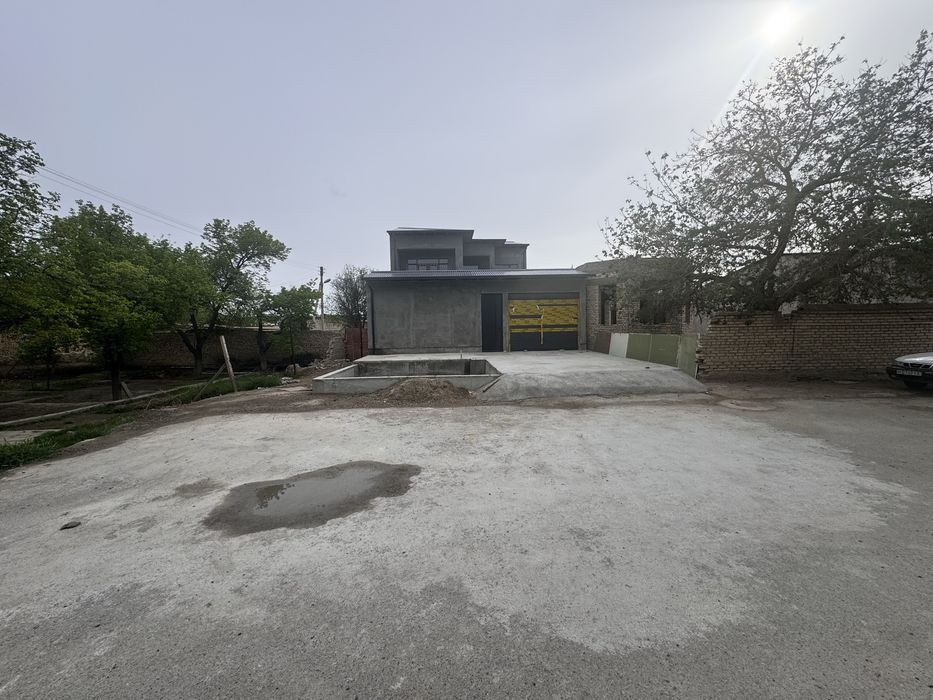 8-room cottage, 275 m², Bukhara, for sale