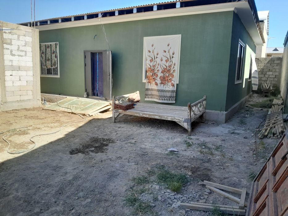 4-room cottage, 260 m², Bukhara, for sale