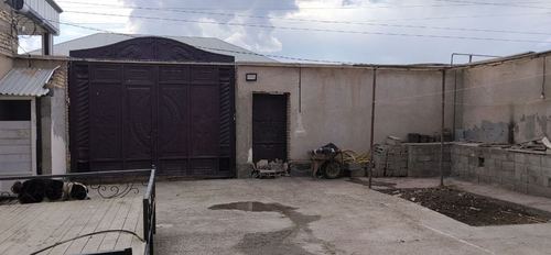 6-xonali uy, 4000 m²