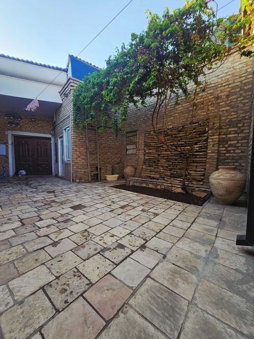 3-xonali uy, 180 m²