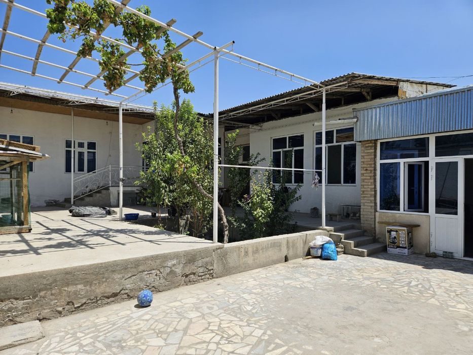 6-комнатный дом, 4.5 м², Бухара, на продажу