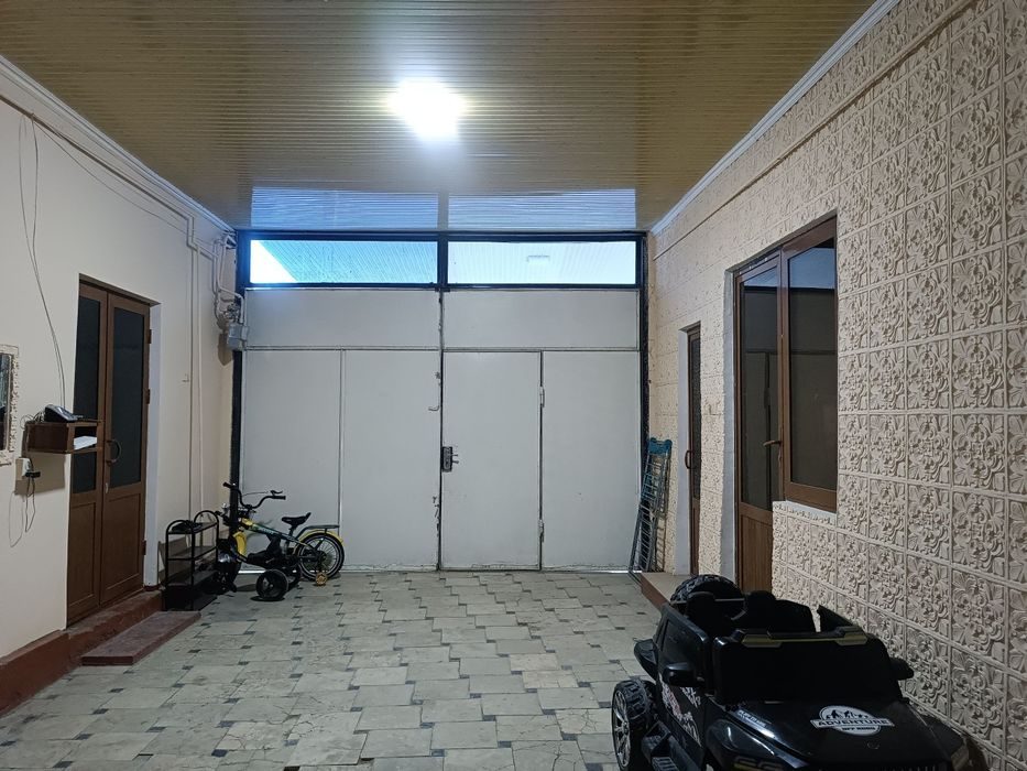 4-комнатный дом, 780 м², Бухара, на продажу