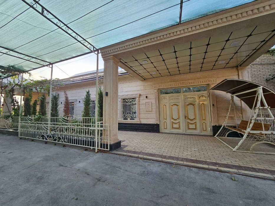 11-room house, 450 m², Bukhara, for sale