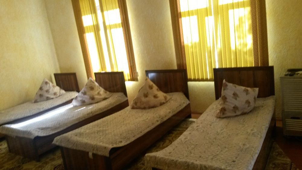 6-room house part, 25 m², Bukhara, for rent