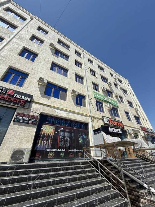 Tayyor 93m2 + 50m2 yerto’lasiga ega noturar do’kon sotiladi#a508