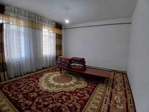 3-xonali uy, 6000 m²