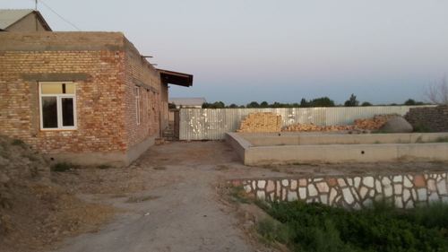 2-room house, 2000 m²