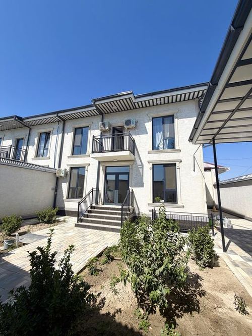 5-комнатный таунхаус, 230 м²