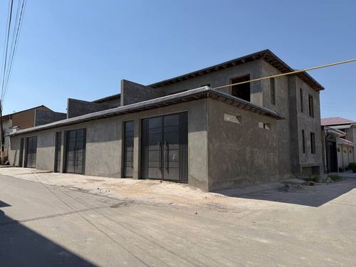 7-комнатный коттедж, 200 м²