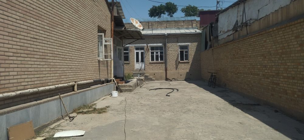 4-комнатный дом, 600 м², Самарканд, на продажу
