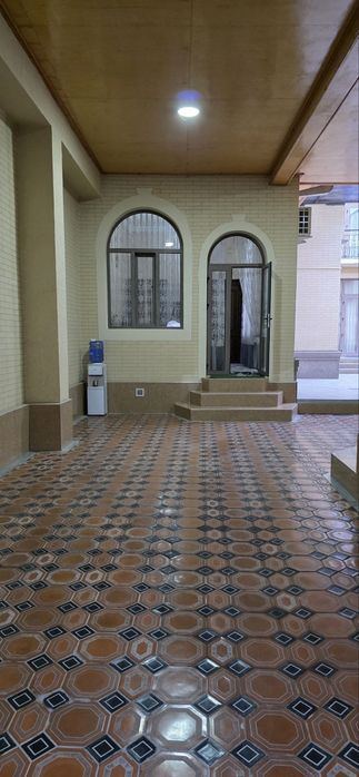 7-xonali uy, 265 m²
