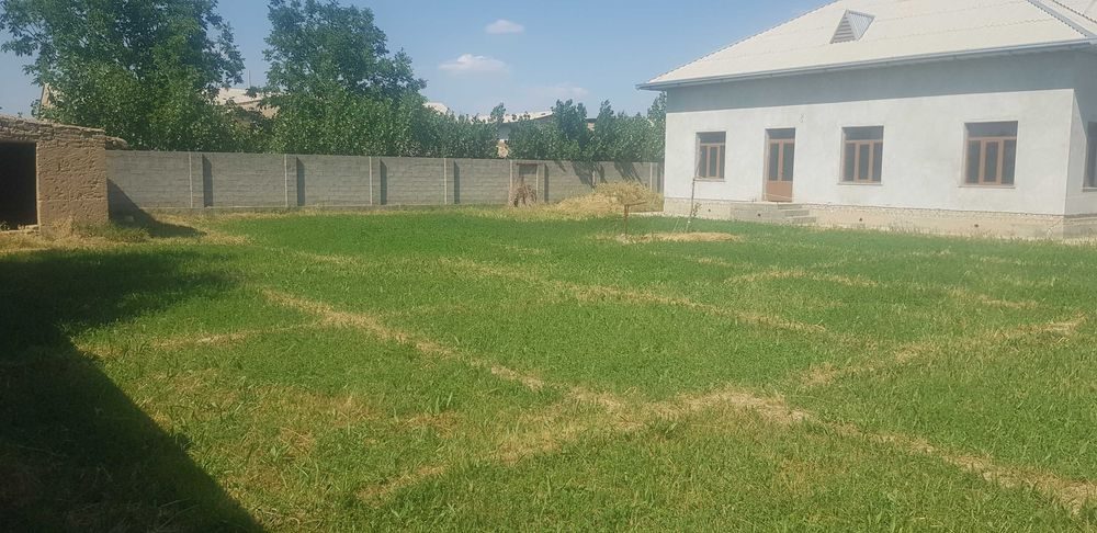 7-комнатная дача, 25 м², Самарканд, на продажу