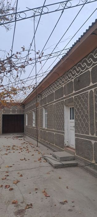 9-комнатный дом, 5.6 м²