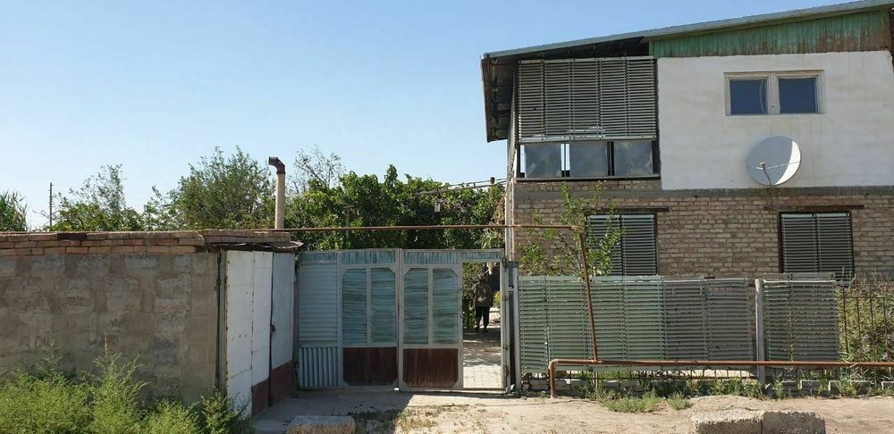 4-room dacha, 1 m², Жондор, for sale