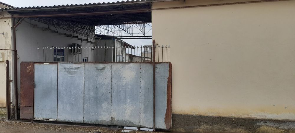 4-xonali uy, 2000 m², Гиждуван, sotuvga