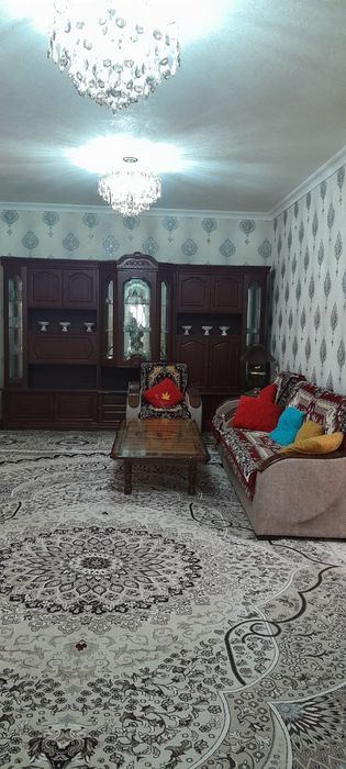 7-room house part, 6000 m²
