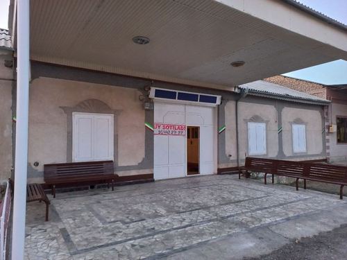 8-xonali uy, 400 m²