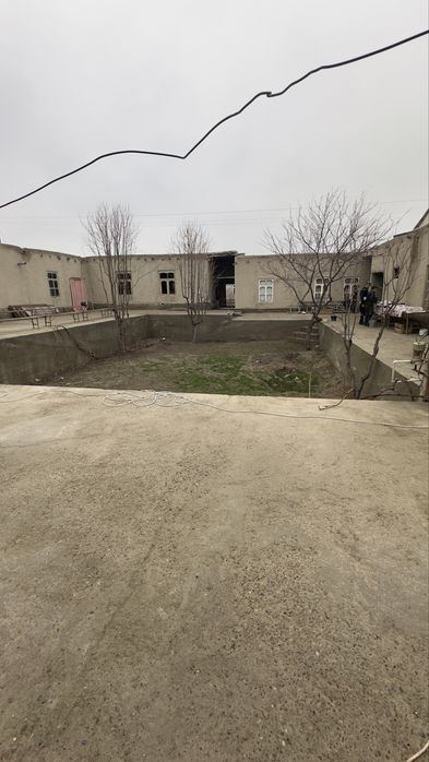 11-xonali uy, 4200 m²