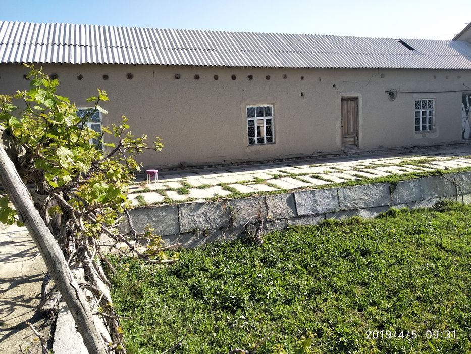 4-room cottage, 15 m², Шафиркан, for sale