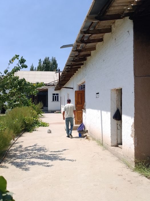5-xonali uy, 200 m², Гузалкент, sotuvga