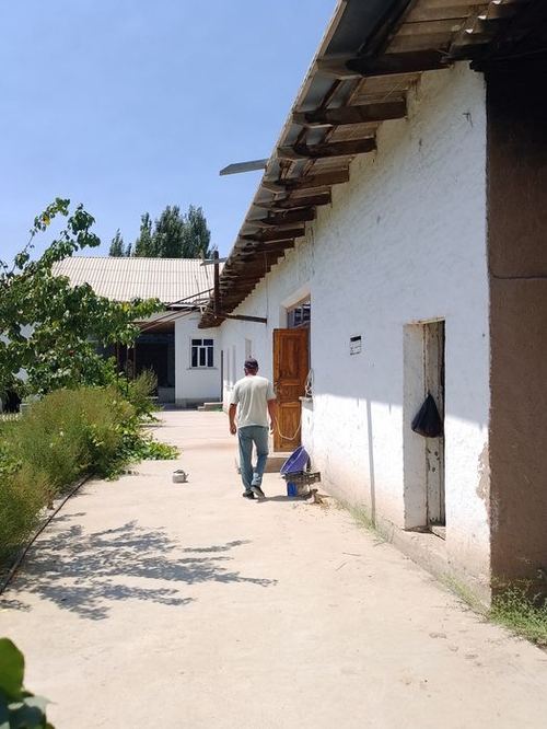 5-xonali uy qismi, 200 m²