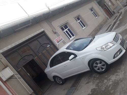 3-room house, 400 m²