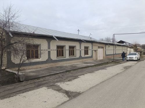 9-xonali uy, 1200 m²