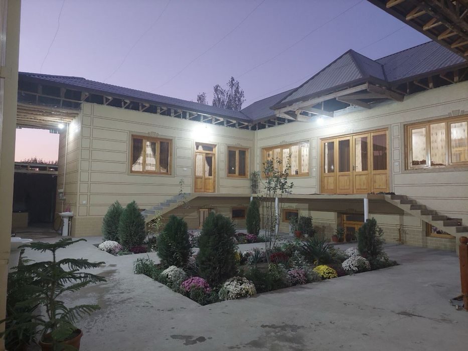14-xonali uy, 900 m², Marg‘ilon, sotuvga