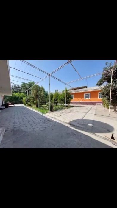 15-комнатная часть дома, 2000 м², Маргилан, на продажу