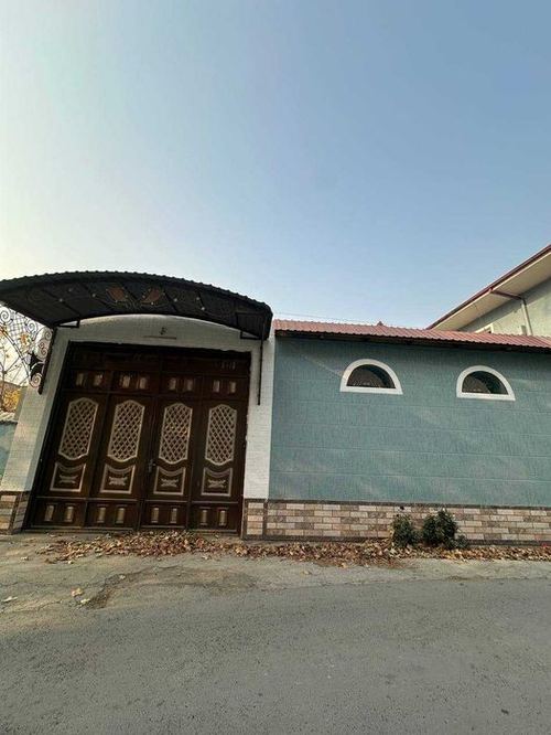 14-комнатная квартира, 389 м²
