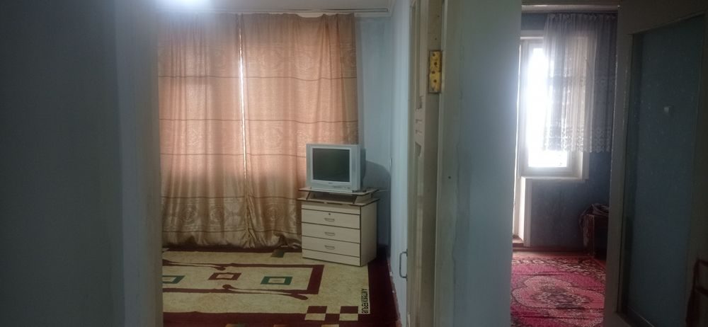 3-комнатная квартира, 70 м², Фергана, в аренду
