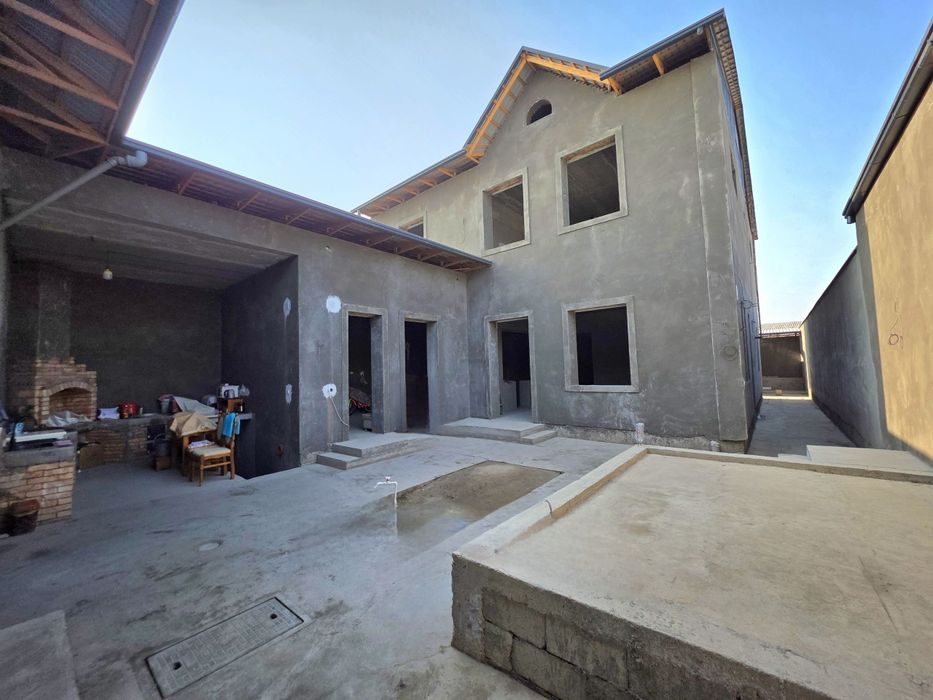 10-xonali uy, 400 m², Farg‘ona, sotuvga