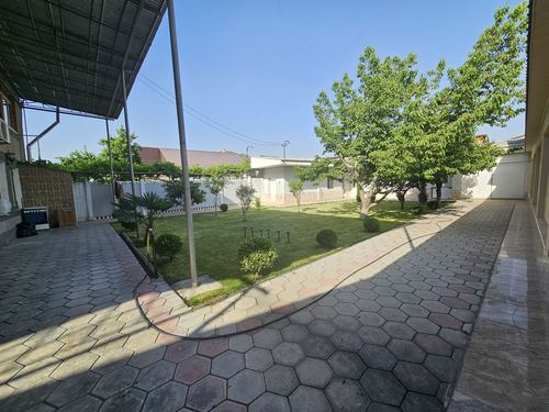 6-комнатный коттедж, 700 м²