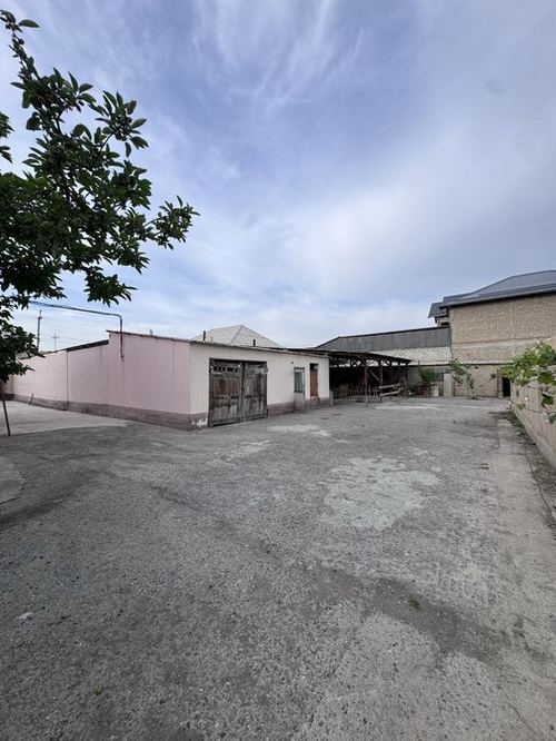1-xonali uy qismi, 800 m²