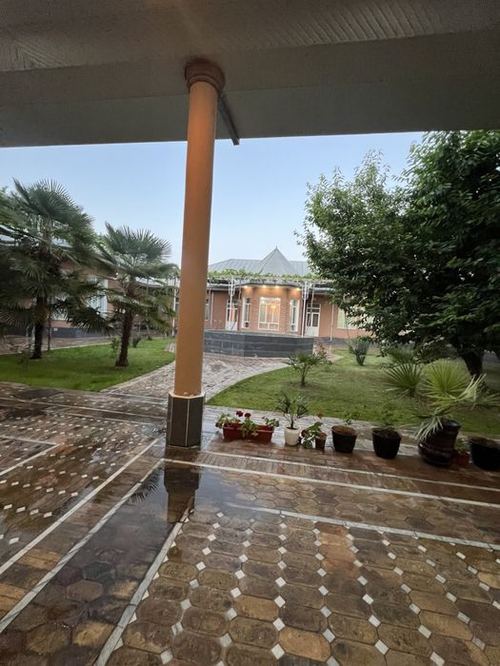 16-room house, 2800 m²