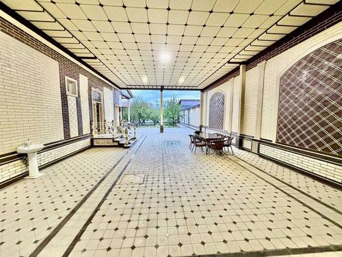 5-комнатный коттедж, 600 м²